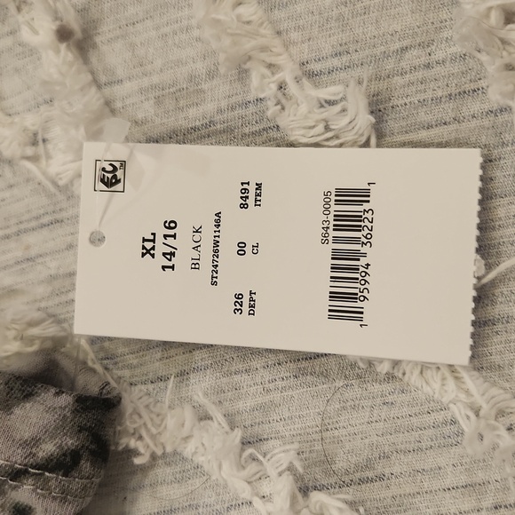 Black & gray tie dye Beetlejuice t-shirt size XL, new with tags! - Picture 3 of 7